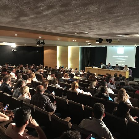 Hotel Condes De Urgel Lleida Kültér fotó