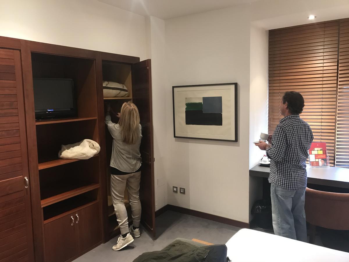 Hotel Condes De Urgel Lleida Kültér fotó